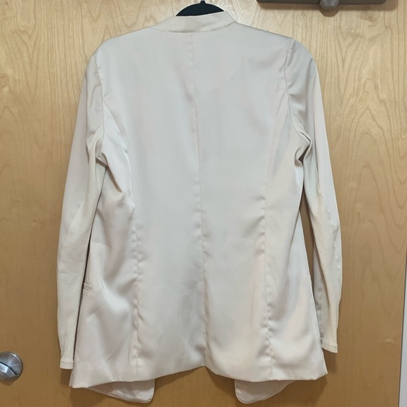 Vero Moda Cream Longsleeve Open Front Blazer - Picture 5 of 15